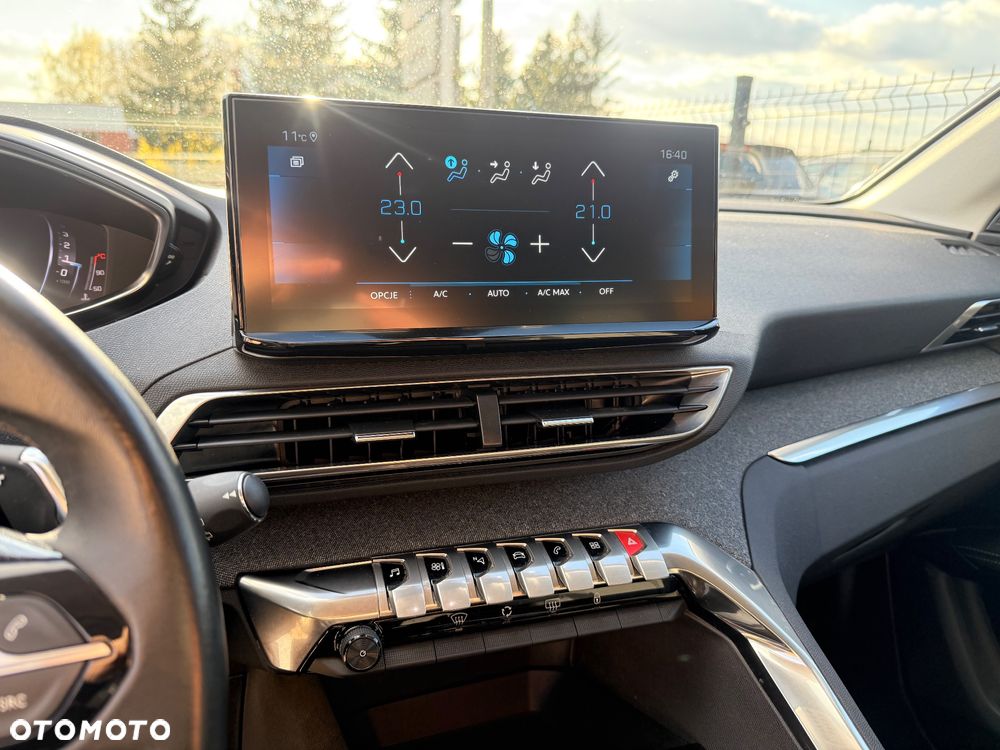 Peugeot 5008 BlueHDi 130 EAT8 Allure - 19