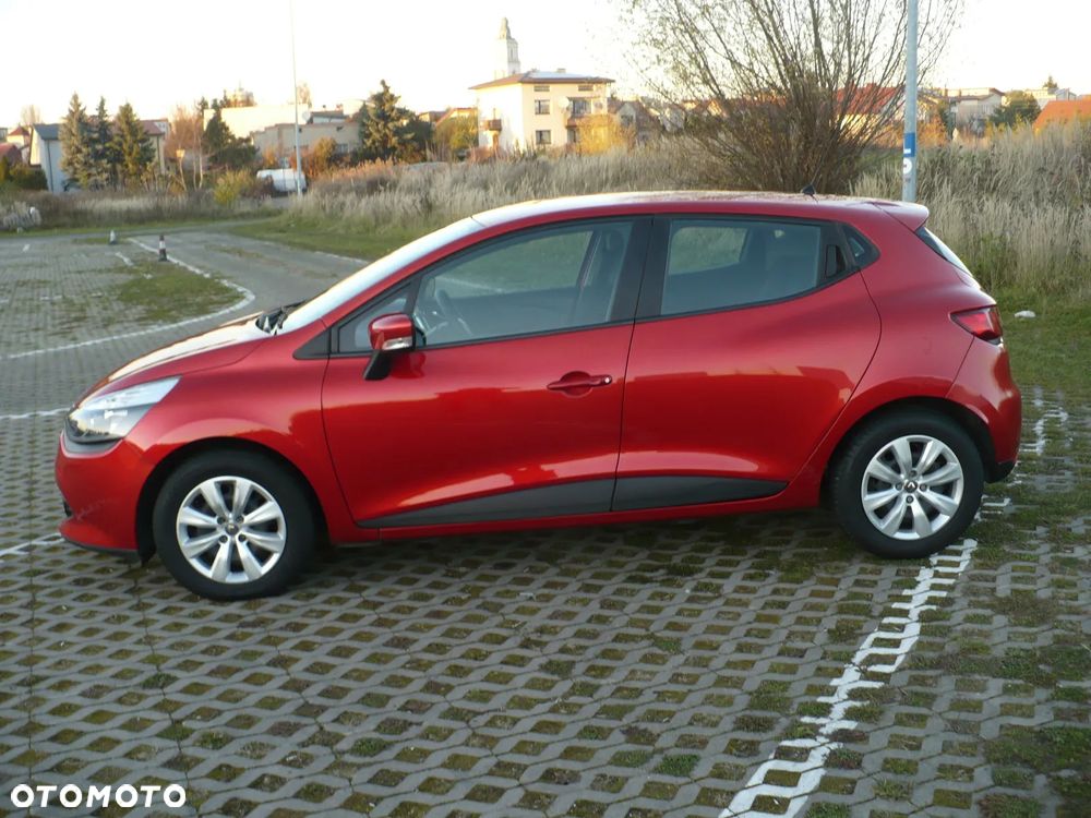 Renault Clio 1.2 16V 75 Authentique - 5