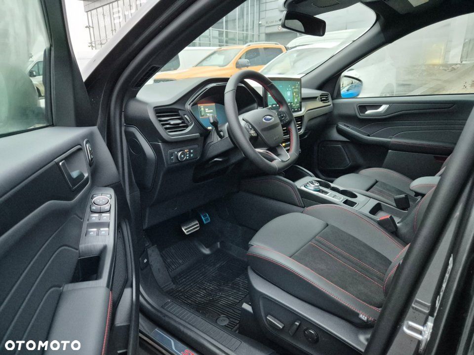Ford Kuga - 13