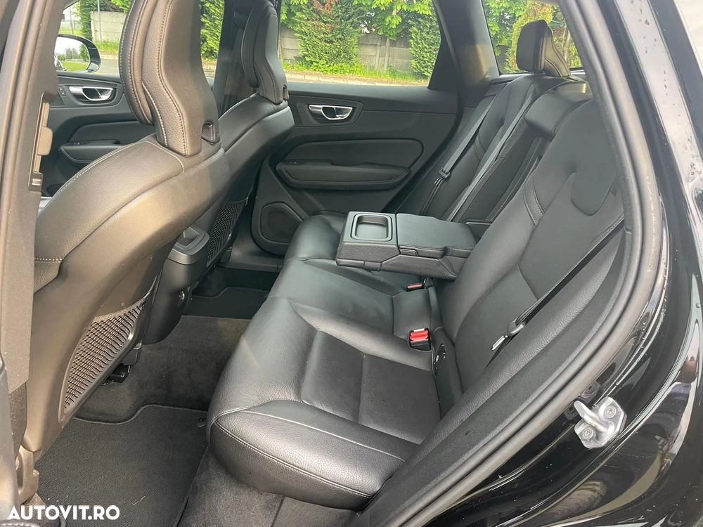 Volvo XC 60 D4 Momentum - 10