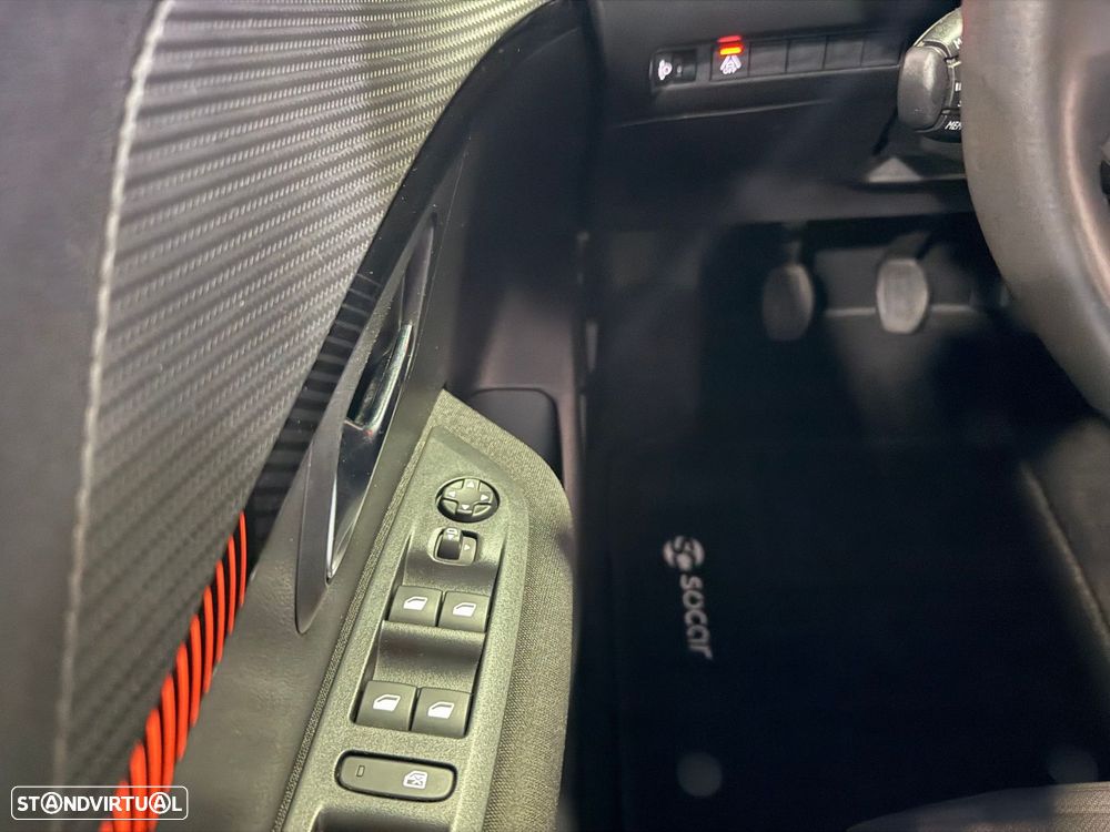 Peugeot 208 1.2 PureTech Active Pack - 22