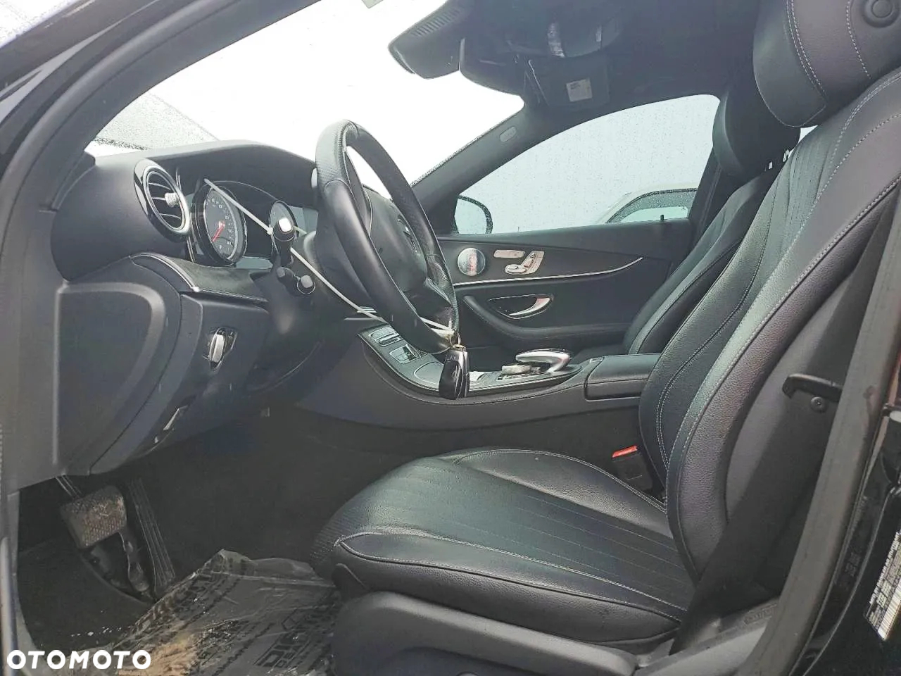 Mercedes-Benz Klasa E 300 9G-TRONIC - 7