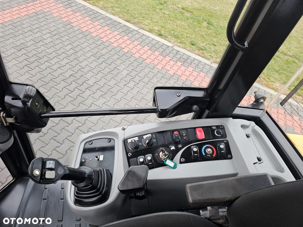 Caterpillar 908 H2 - 12