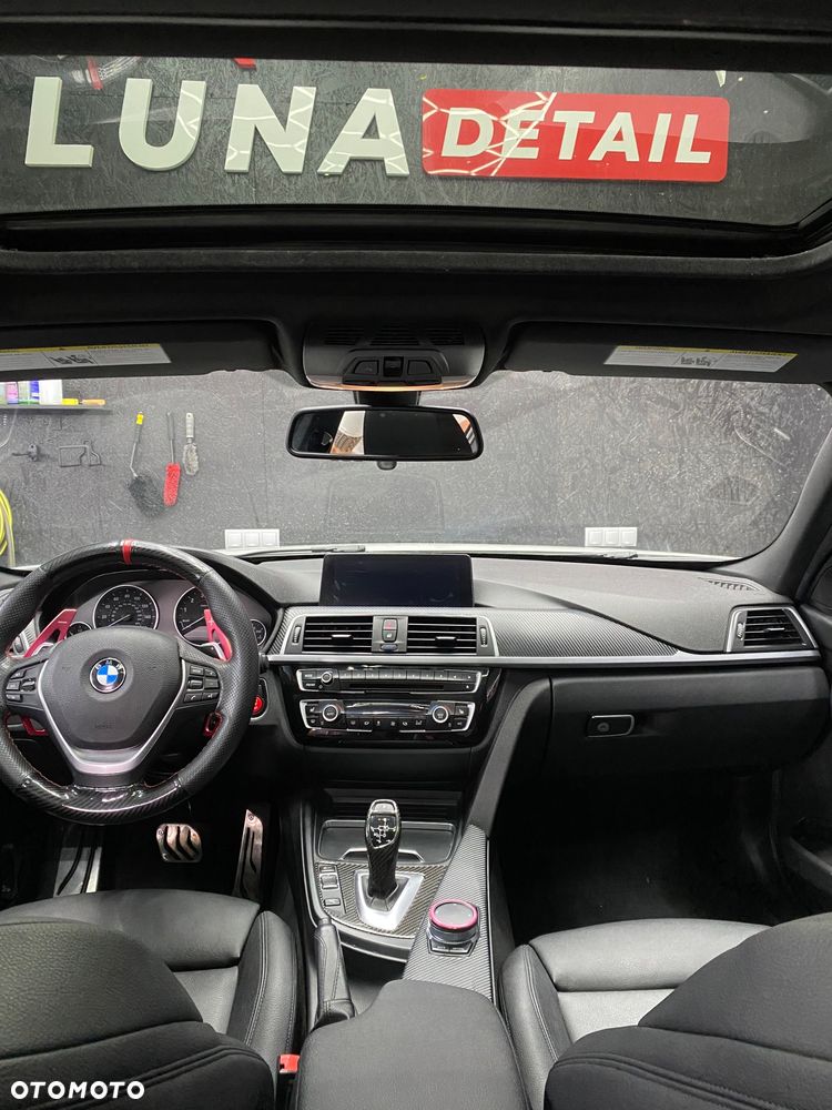 BMW Seria 3 330i xDrive Edition Luxury Line Purity - 15