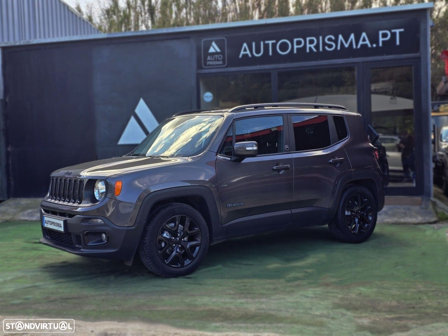 Jeep Renegade 1.6 MJD Night Eagle - 3