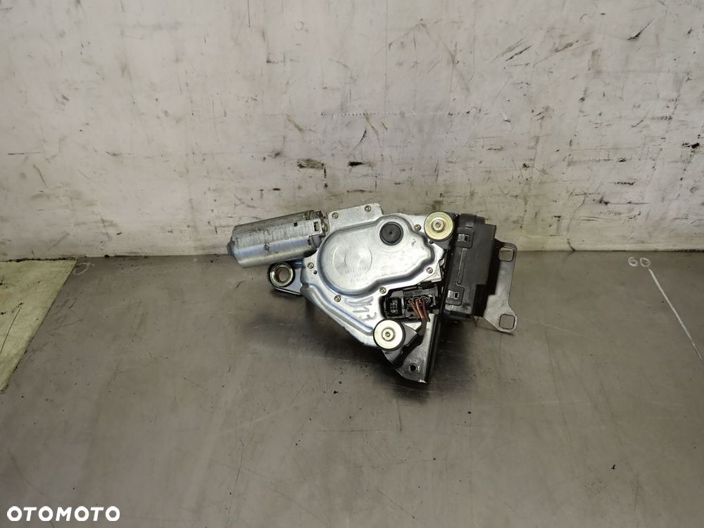 SILNICZEK WYCIERACZKI TYLNEJ BMW E46 1.9 69036679 - 1