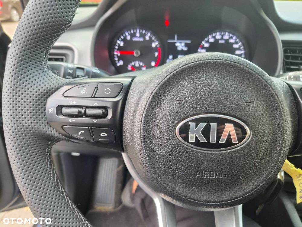 Kia Stonic 1.2 L - 14