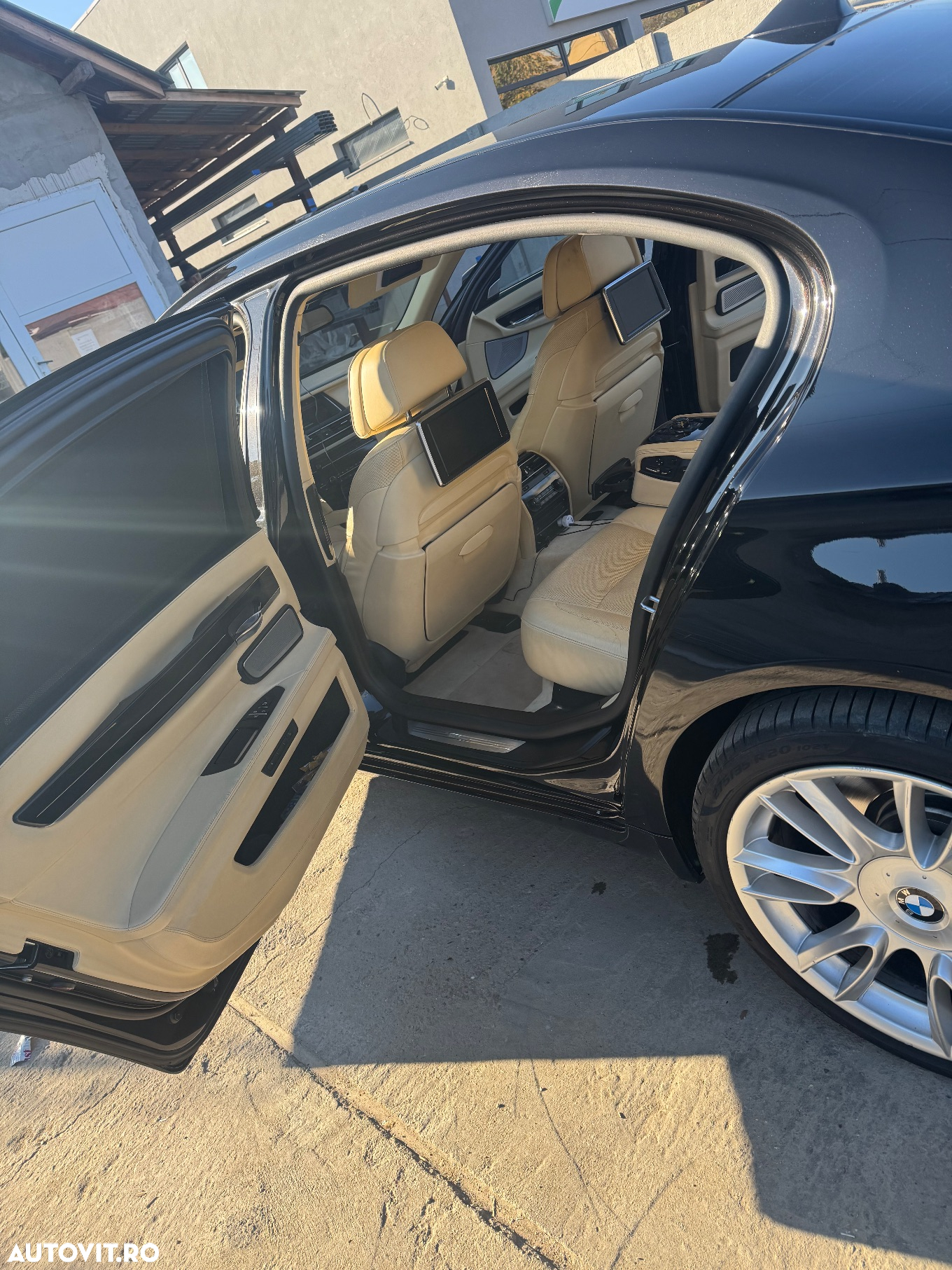 BMW Seria 7 750Ld xDrive - 18