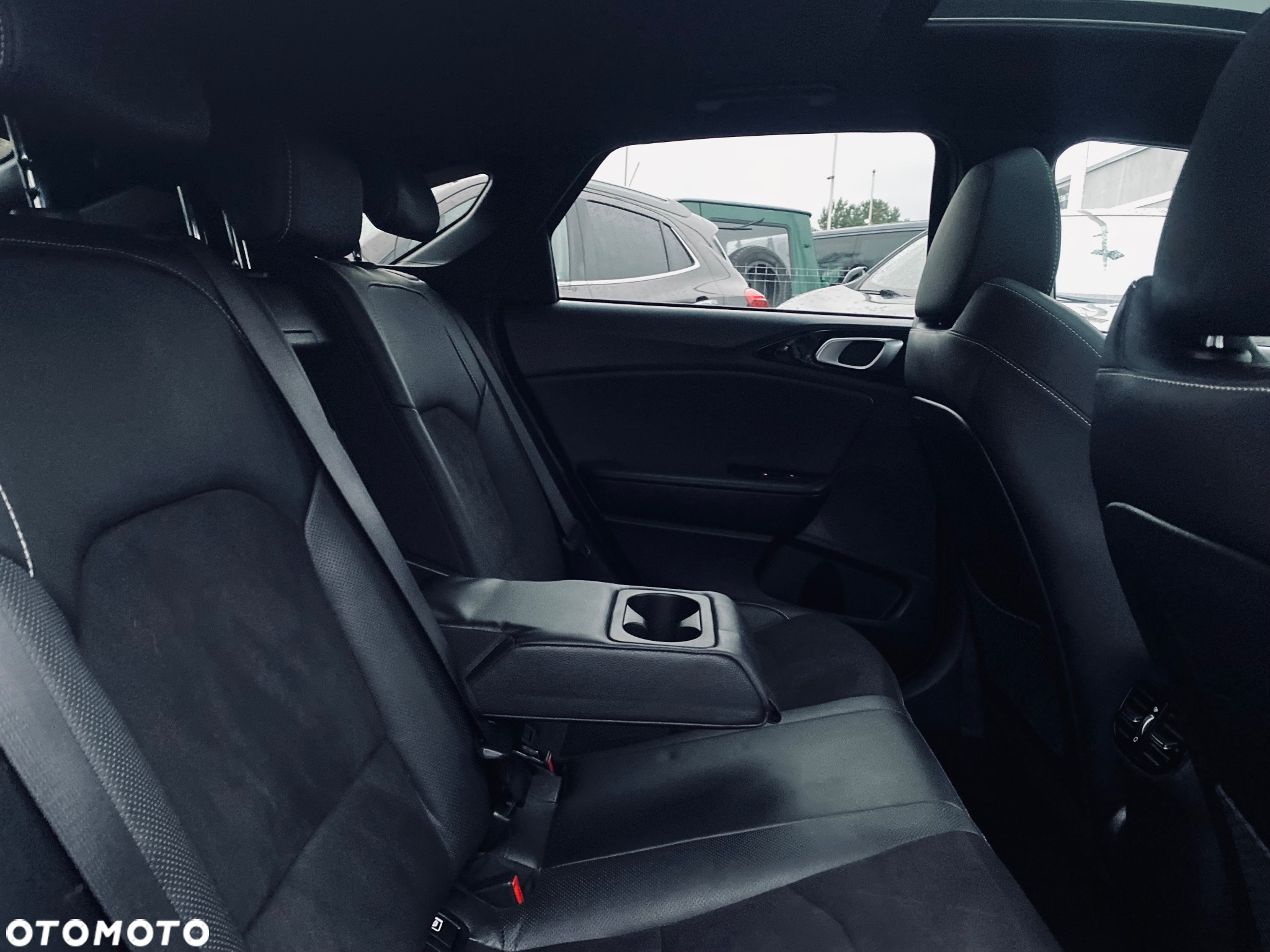 Kia ProCeed 1.4 T-GDI DCT7 OPF GT LINE - 32
