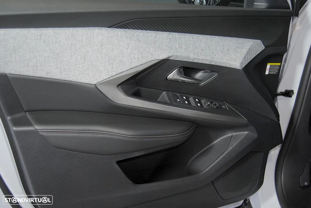 Peugeot 3008 1.2 Hybrid Allure e-DCS6 - 21
