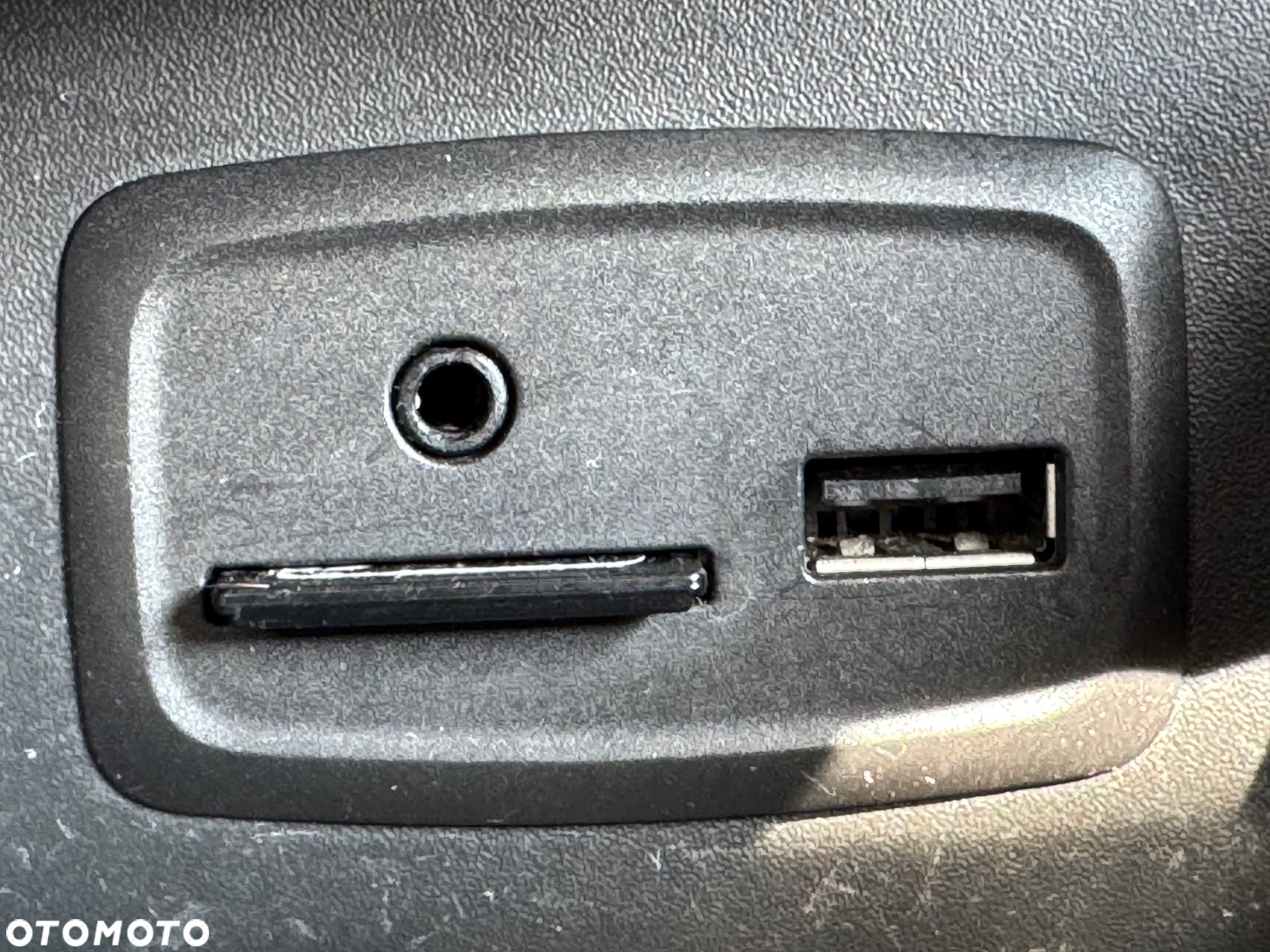 Renault Clio (Energy) TCe 90 Start & Stop LIMITED - 22