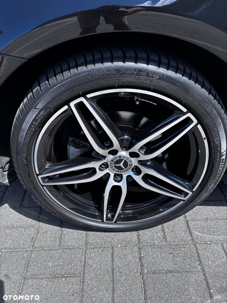 Mercedes-Benz Klasa E 200 9G-TRONIC AMG Line - 17