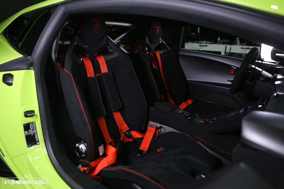 Lamborghini Huracán STO - 11