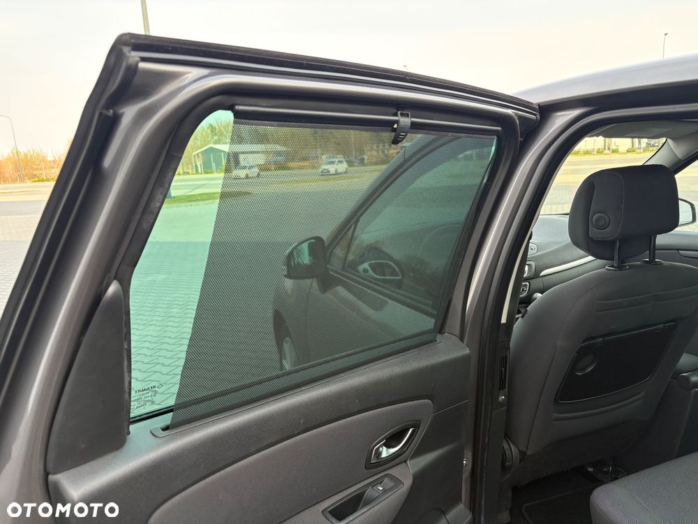 Renault Scenic 1.6 16V 110 Dynamique - 22