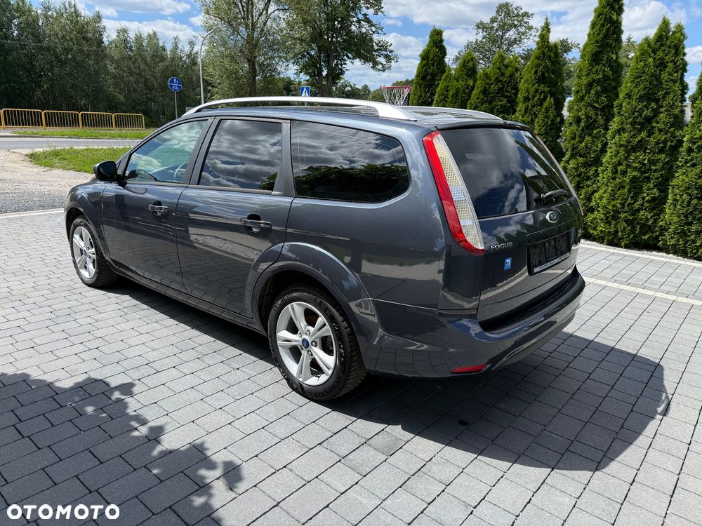 Ford Focus 1.6 Ti-VCT Titanium - 10