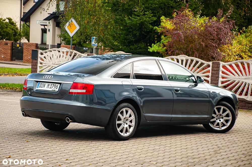 Audi A6 Limousine 2.4 - 19