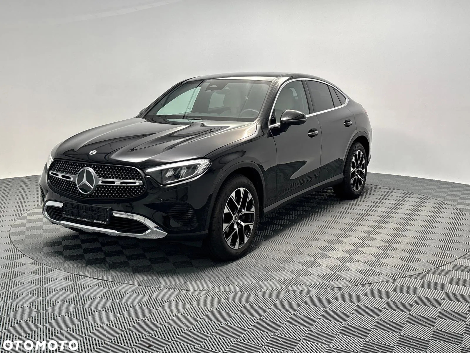 Mercedes-Benz GLC - 18