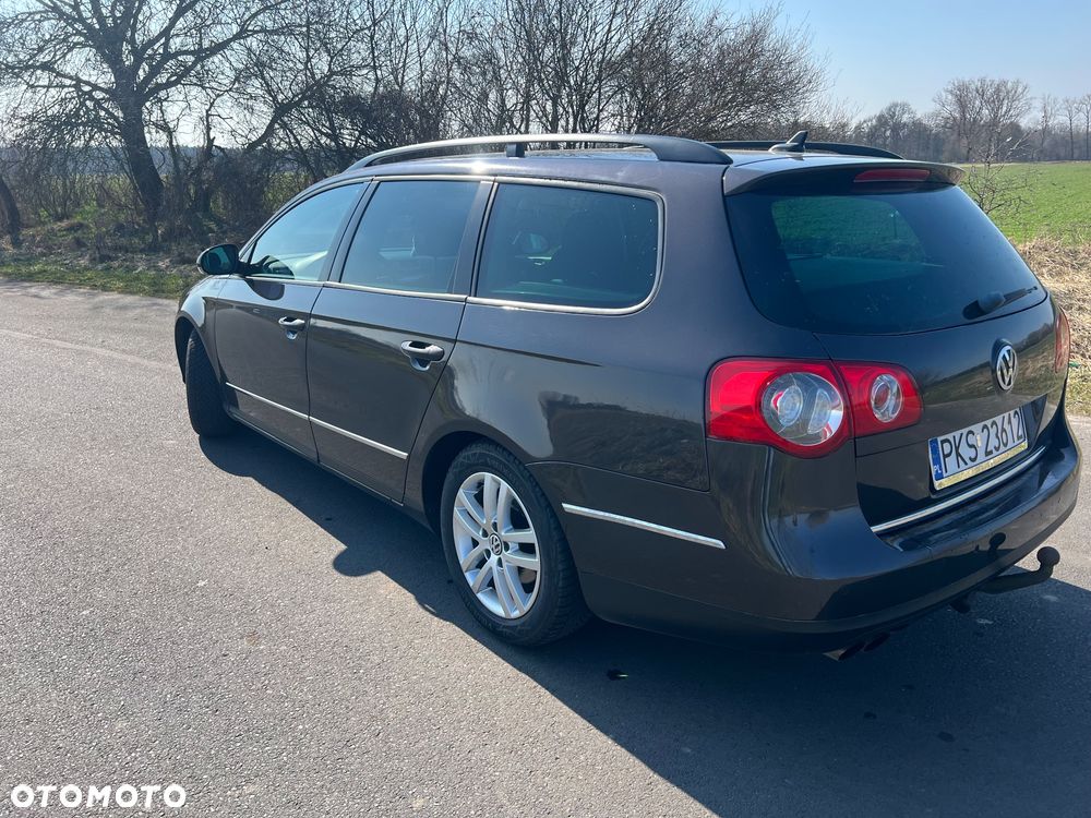 Volkswagen Passat 2.0 TDI DPF Sportline DSG - 4