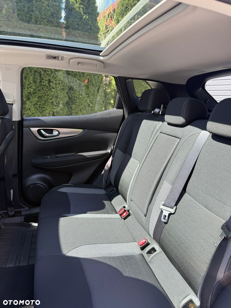 Nissan Qashqai 1.6 DIG-T N-Connecta - 12