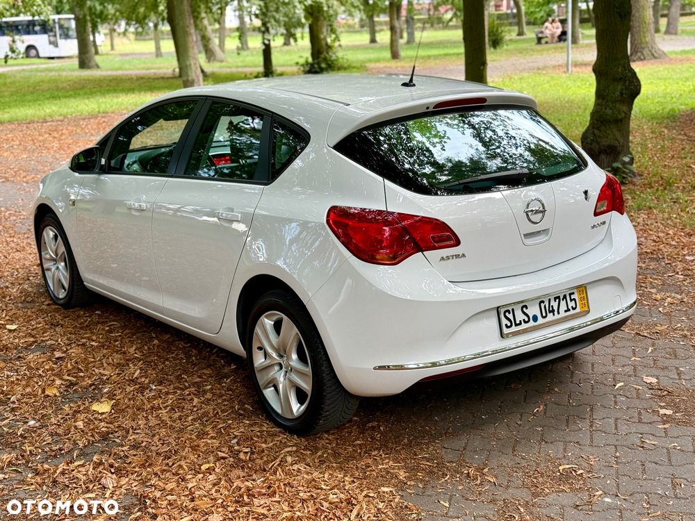 Opel Astra 1.4 Edition - 11