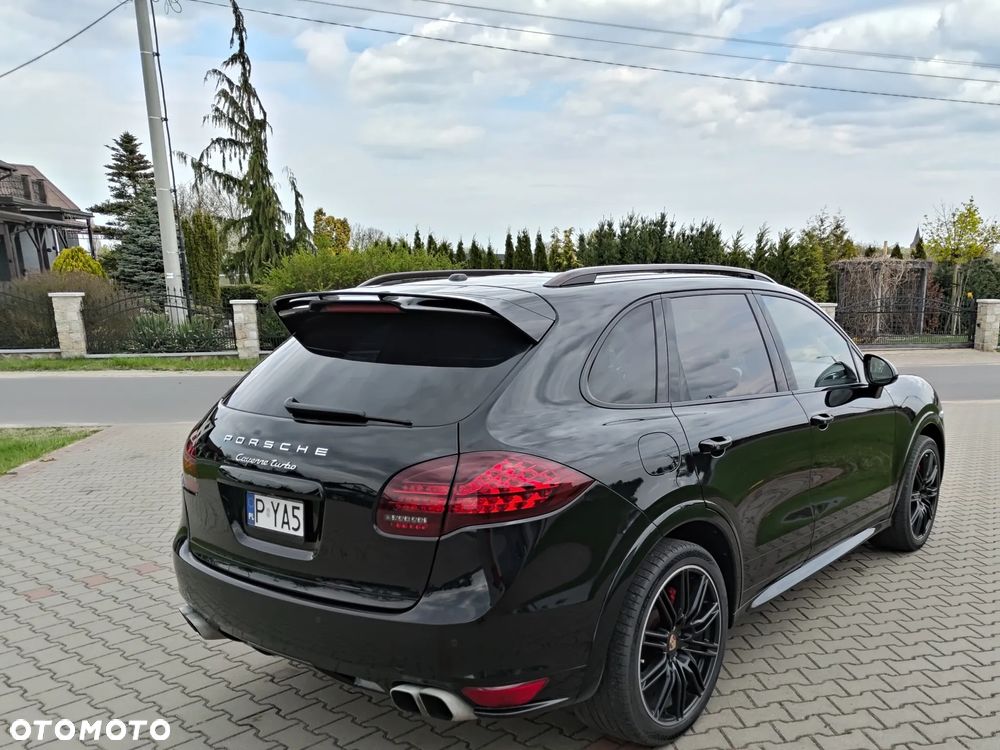 Porsche Cayenne Turbo Tiptronic S - 8