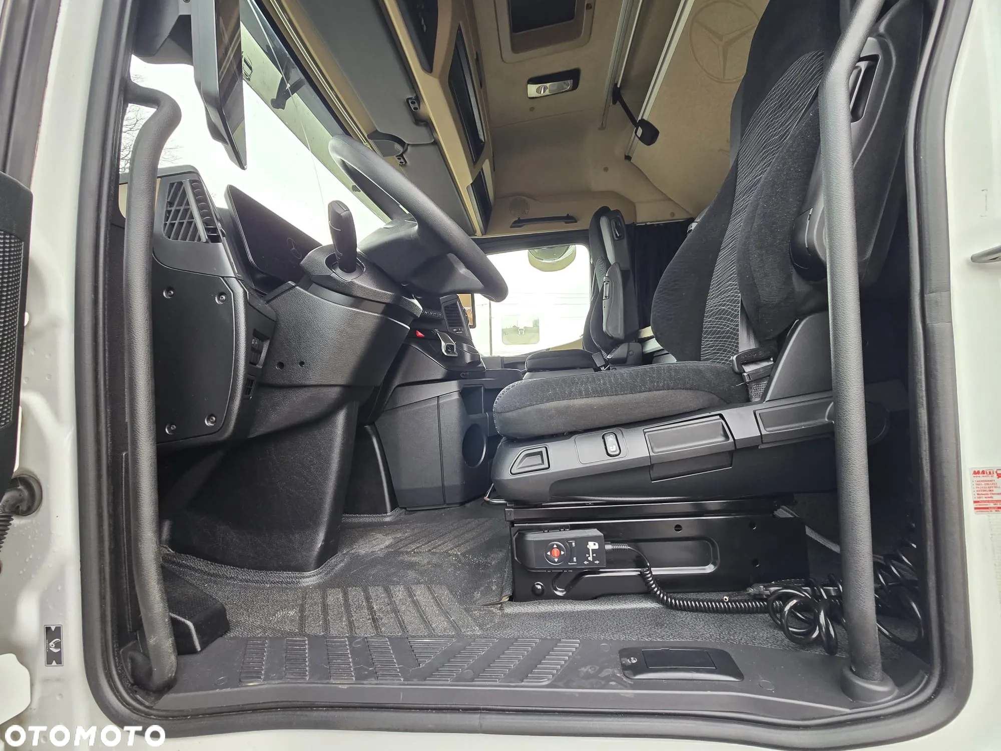 Mercedes-Benz ACTROS / 1845 / EURO 6 / ACC / MP 5 / BEZ RETARDERA / MALY PRZEBIEG - 16