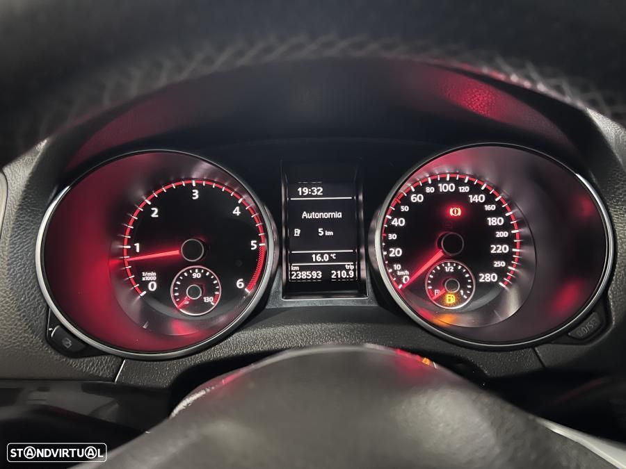 VW Golf 2.0 TDi GTD - 18