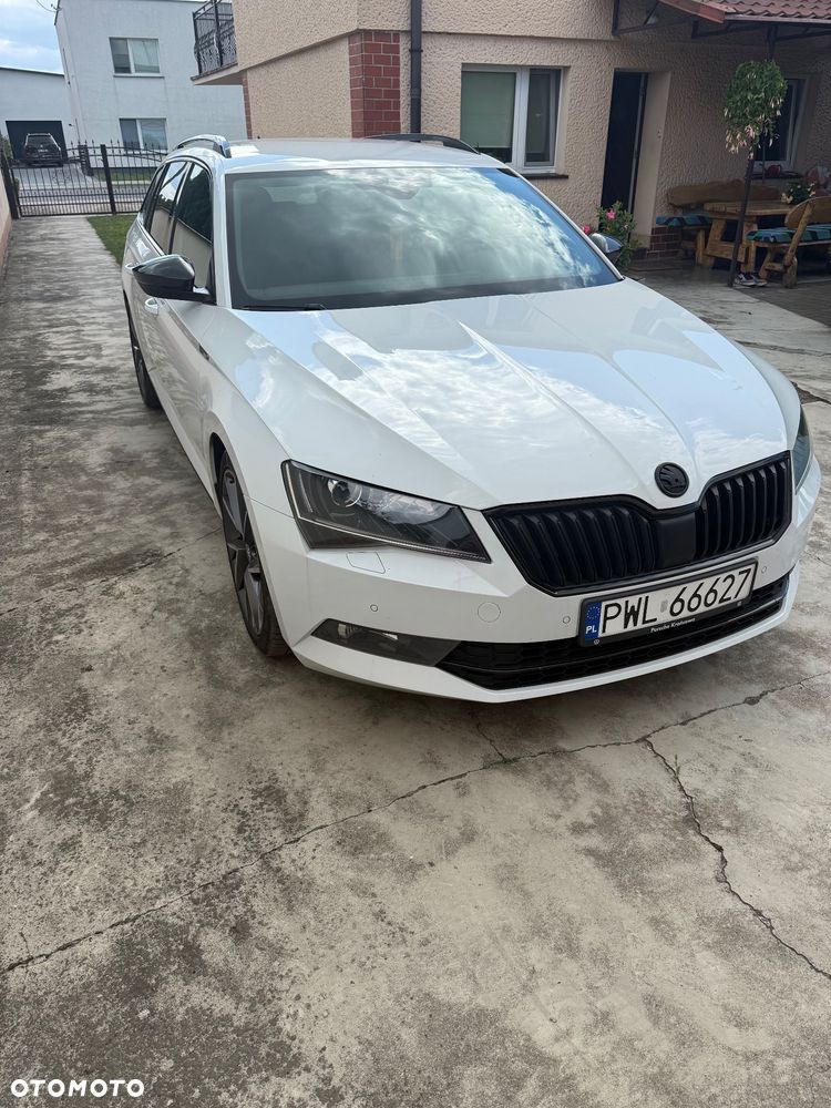Skoda Superb 2.0 TDI Sportline DSG - 2