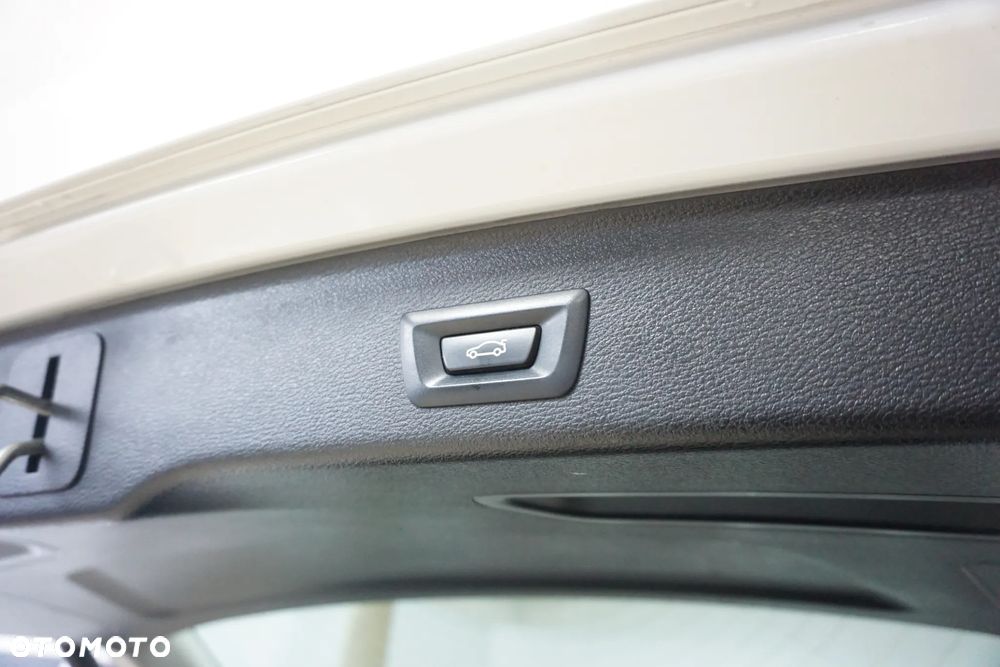 BMW X3 xDrive35d - 13