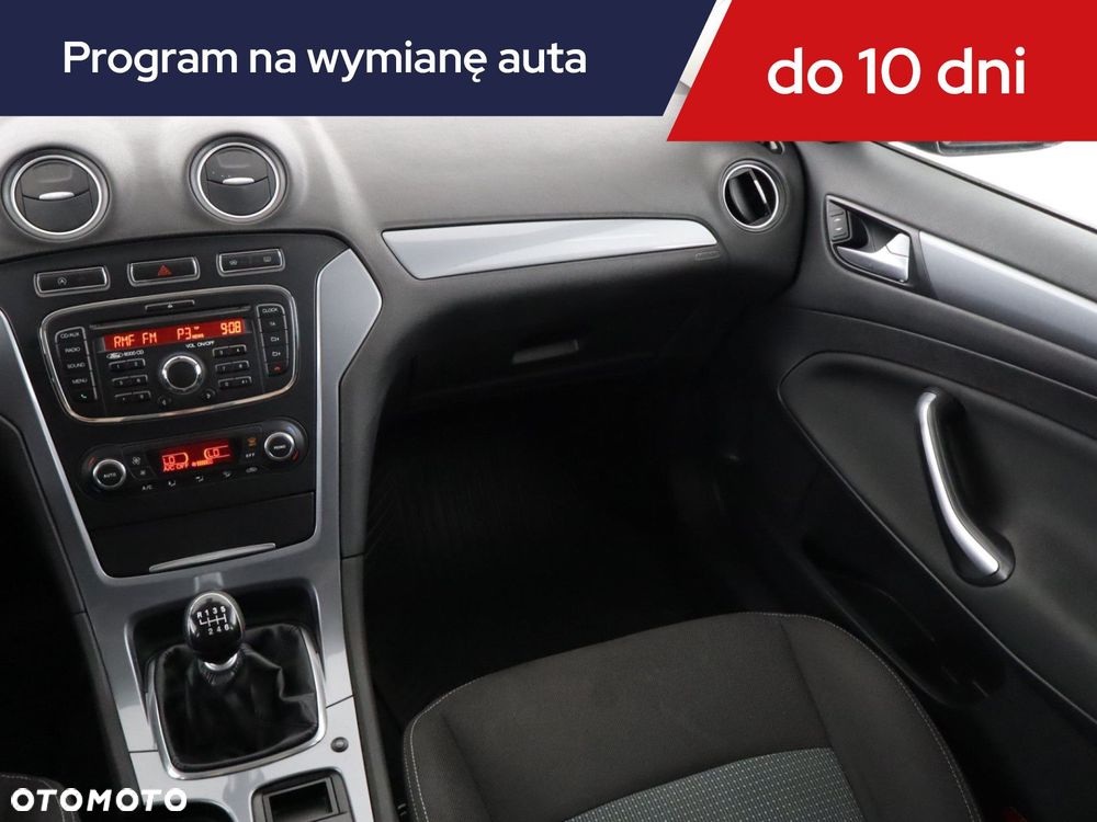 Ford Mondeo - 10