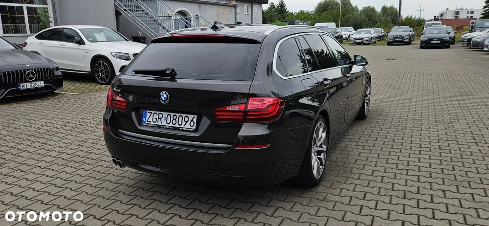 BMW Seria 5 530d Touring Modern Line - 9
