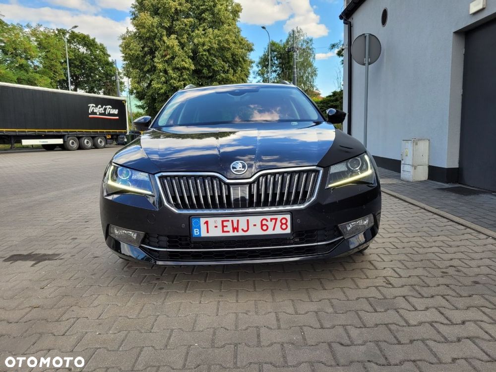 Skoda Superb 2.0 TDI Style - 4