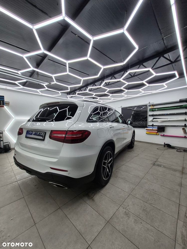 Mercedes-Benz GLC - 15