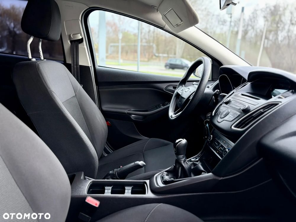 Ford Focus 1.0 EcoBoost 99g Trend - 9