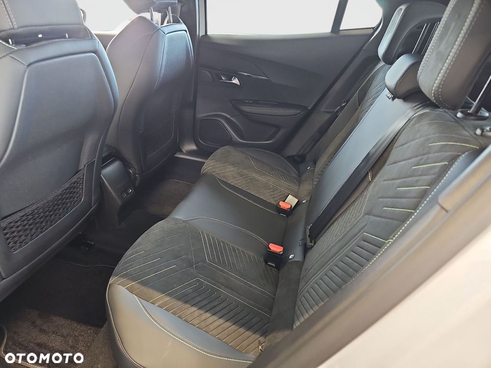 Peugeot 2008 - 10