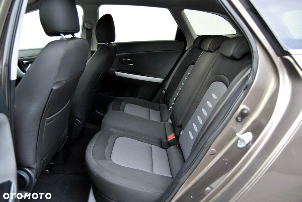 Kia Ceed 1.6 GDI Fifa World Cup Edition - 18