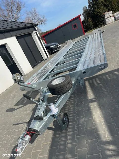 Niewiadów Saturn  5m x 2,1m - 2