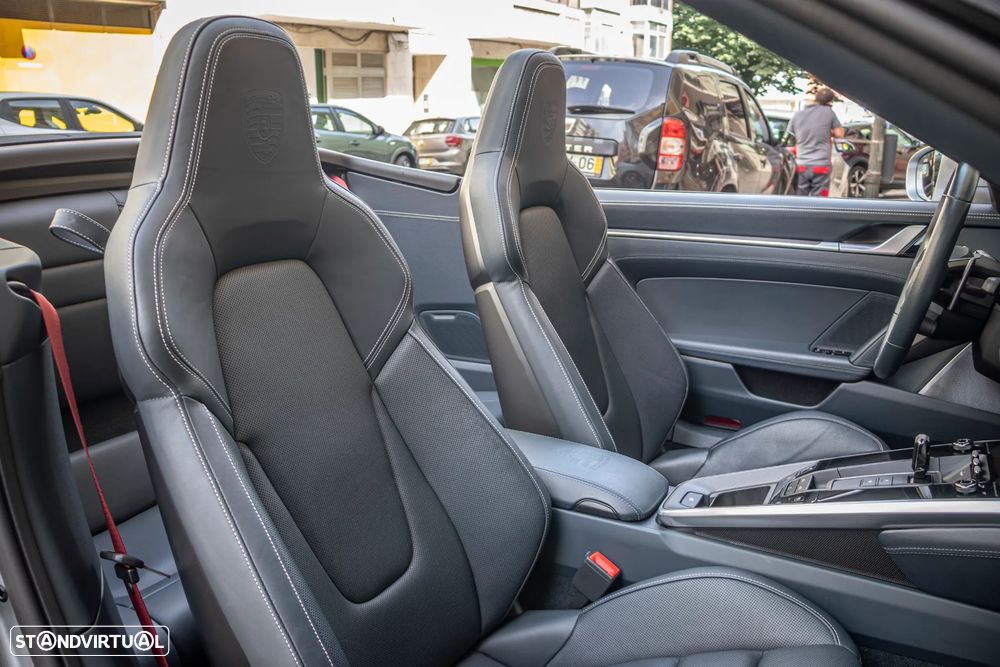 Porsche 911 (992) Carrera 4S PDK - 41
