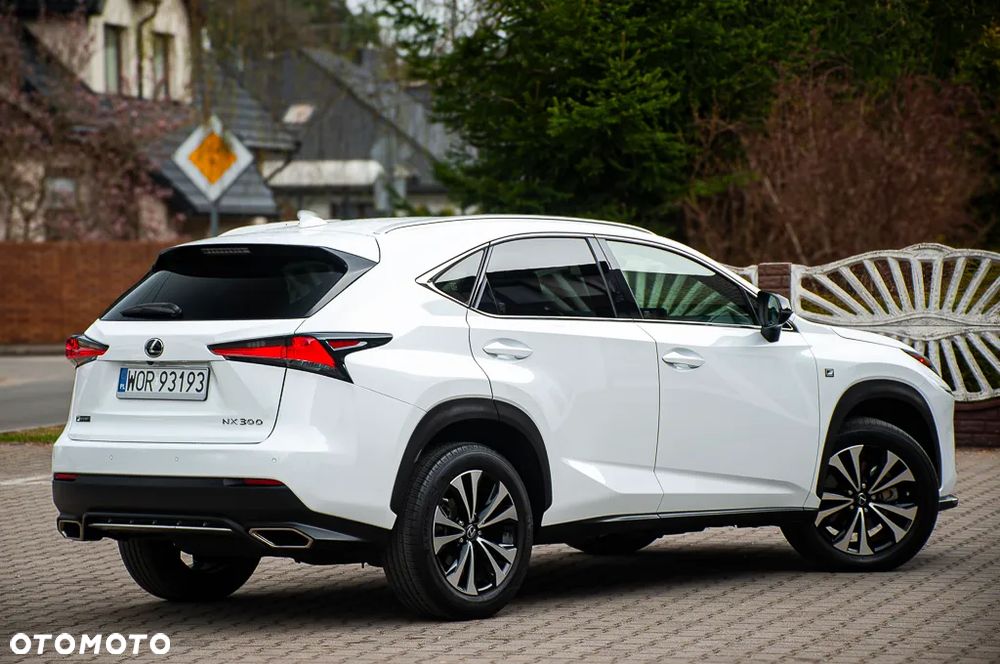 Lexus NX 300 AWD F SPORT - 17