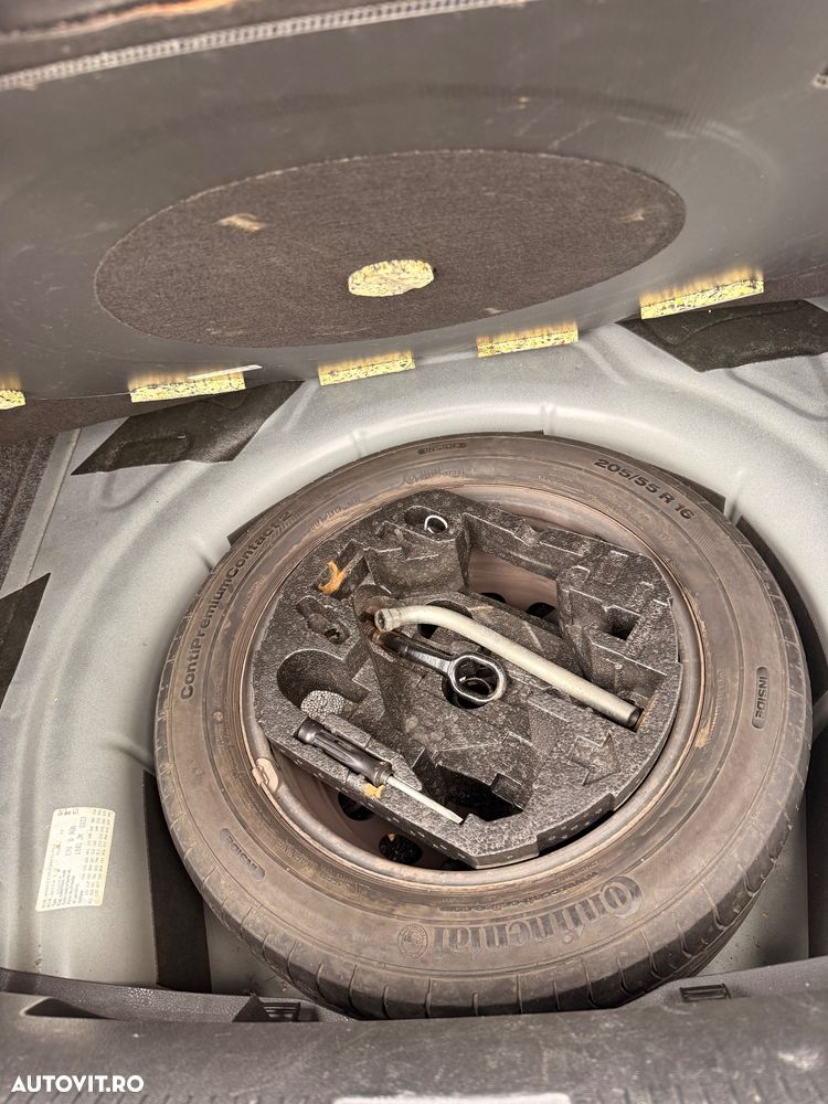 Volkswagen Jetta 1.2 TSI Comfortline - 21