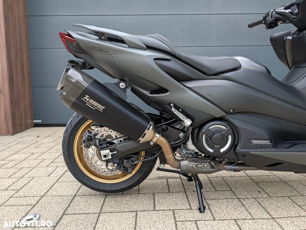 Yamaha TMAX 560 - 3