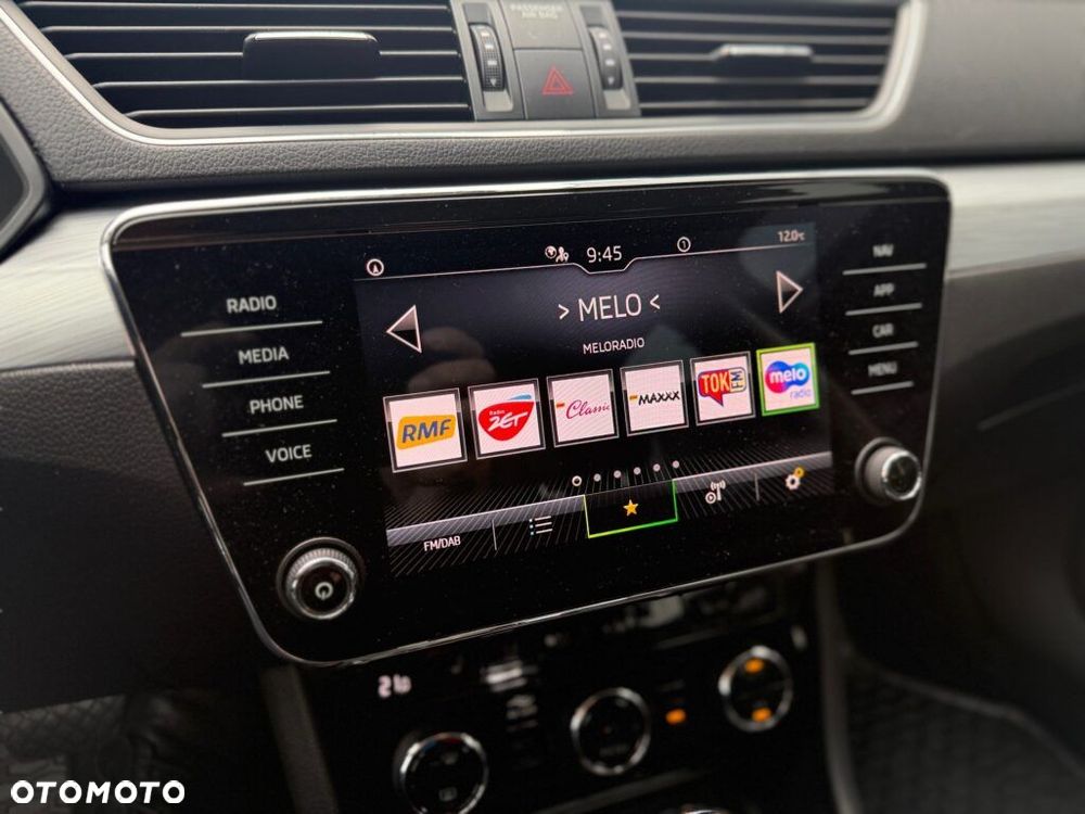 Skoda Superb 2.0 TDI SCR Ambition DSG - 29