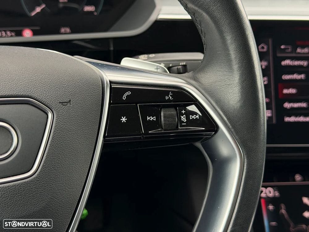 Audi Q8 e-Tron Sportback 55 quattro S line - 19