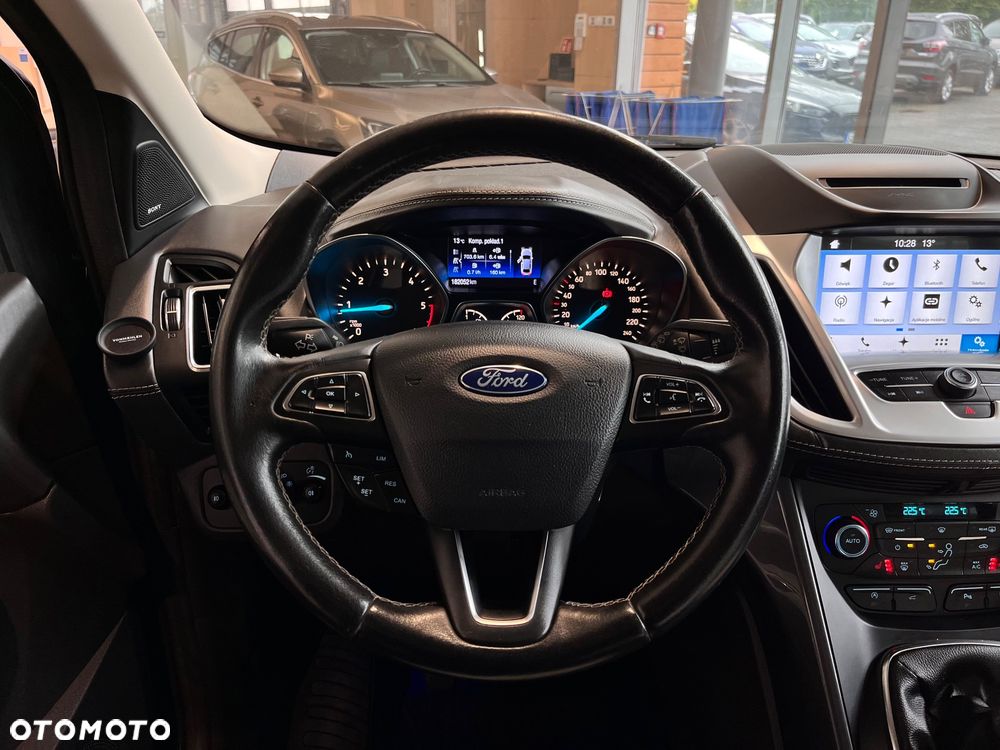 Ford Kuga Vignale 2.0 TDCi FWD - 11