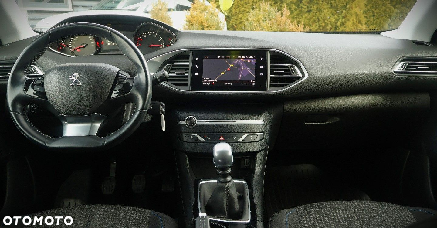 Peugeot 308 - 13