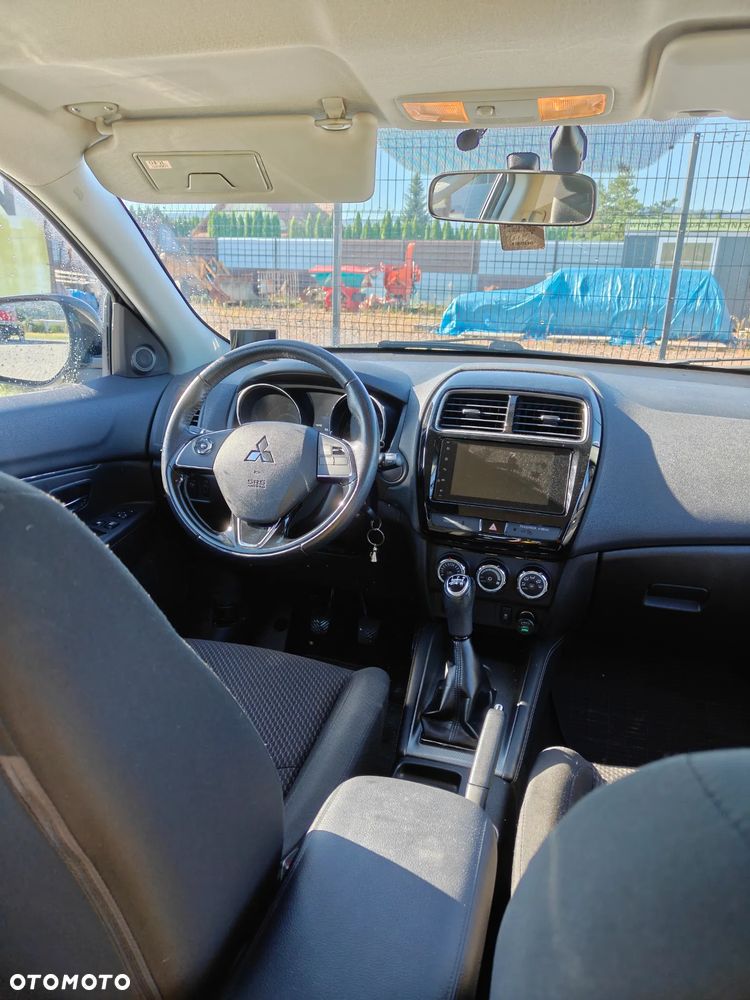 Mitsubishi ASX 1.6 Invite - 12