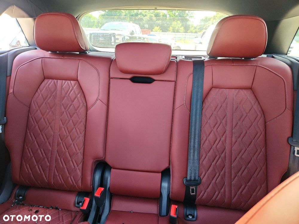 Audi SQ5 - 11
