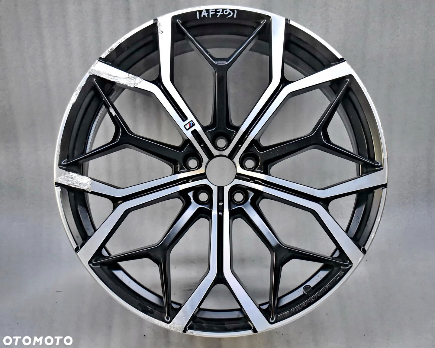 BMW X7 G07 9,5x22 ET32 5x112 6885145 STYLING 785M - 2
