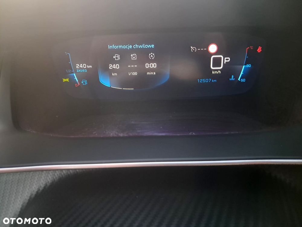 Peugeot 2008 PureTech 130 EAT8 GT - 14