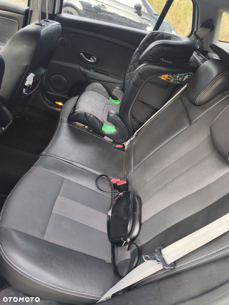 Renault Megane 2011 photo 5